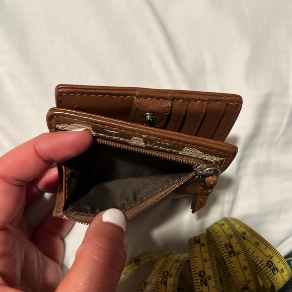 Coach Wallet - Picture 7 of 8